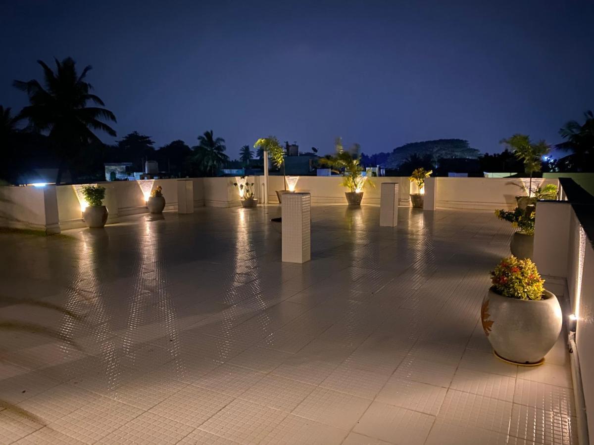 La Paradise Luxury - Tie Hotels & Resorts 蓬蒂切里 外观 照片
